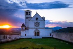 Basilica San Francesco Sala Stampa Sacro Convento 250